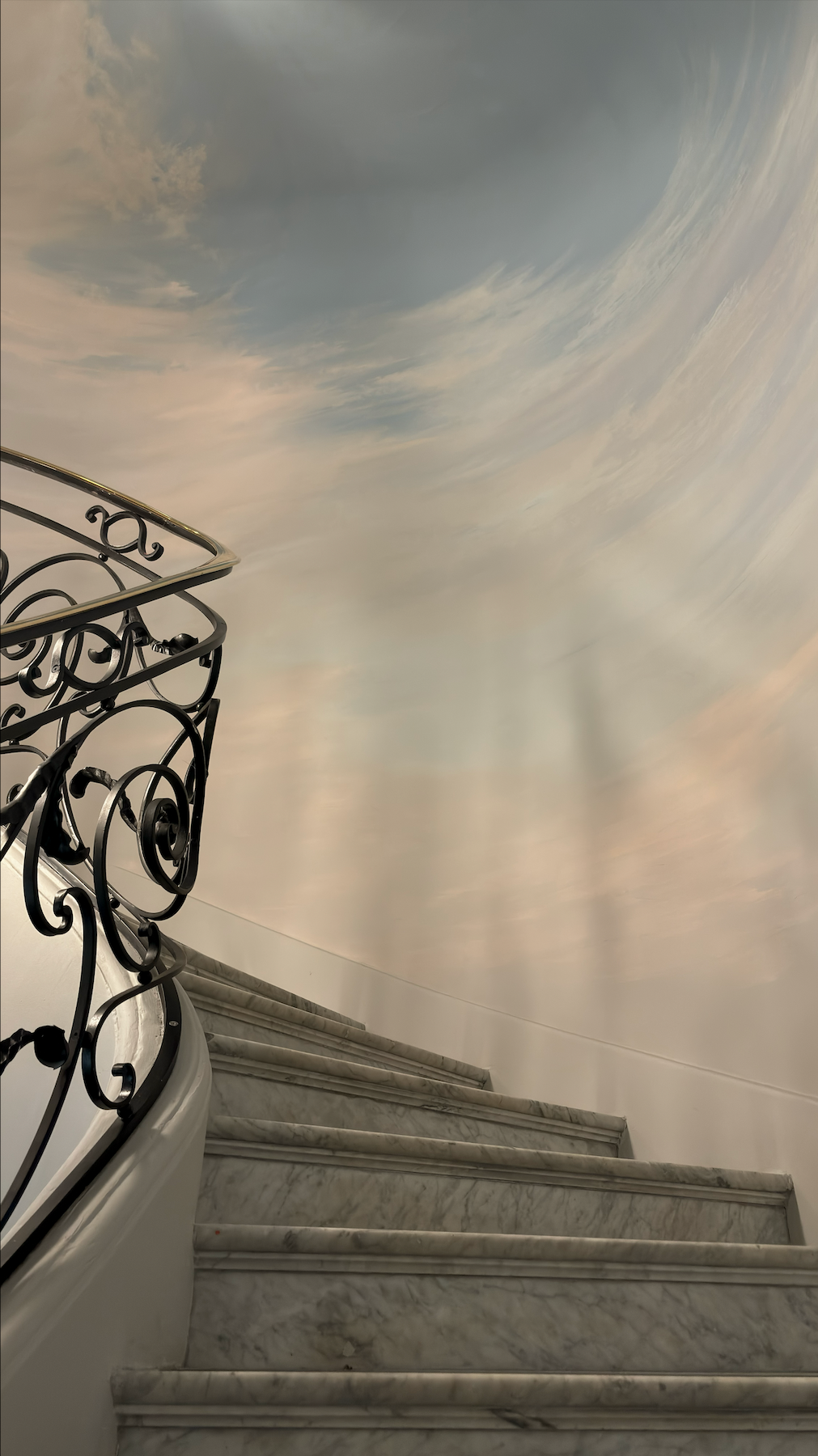 Collection privée hôtel Cayré, art advisor agence Mews.