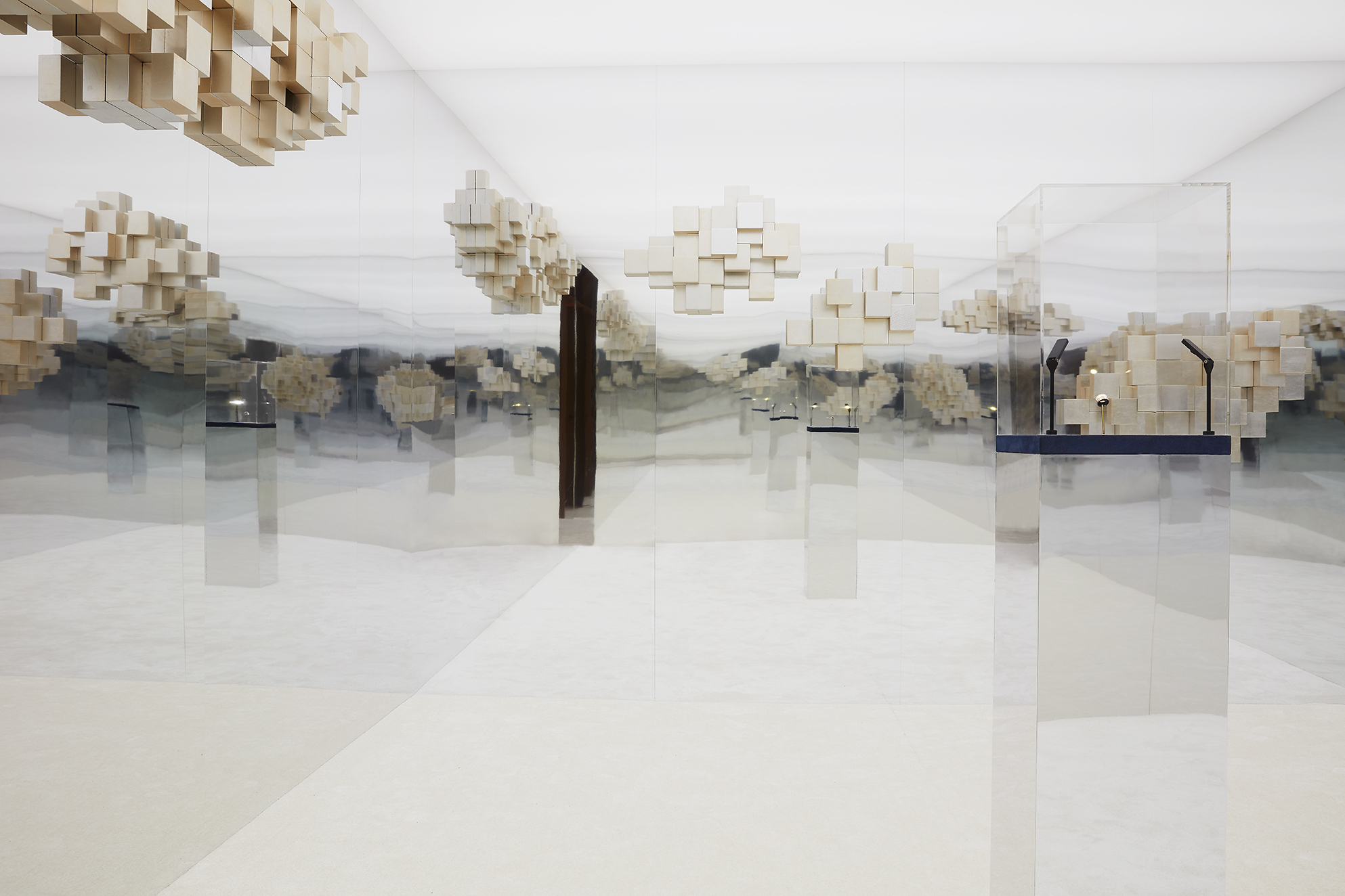 boucheron-2.jpg